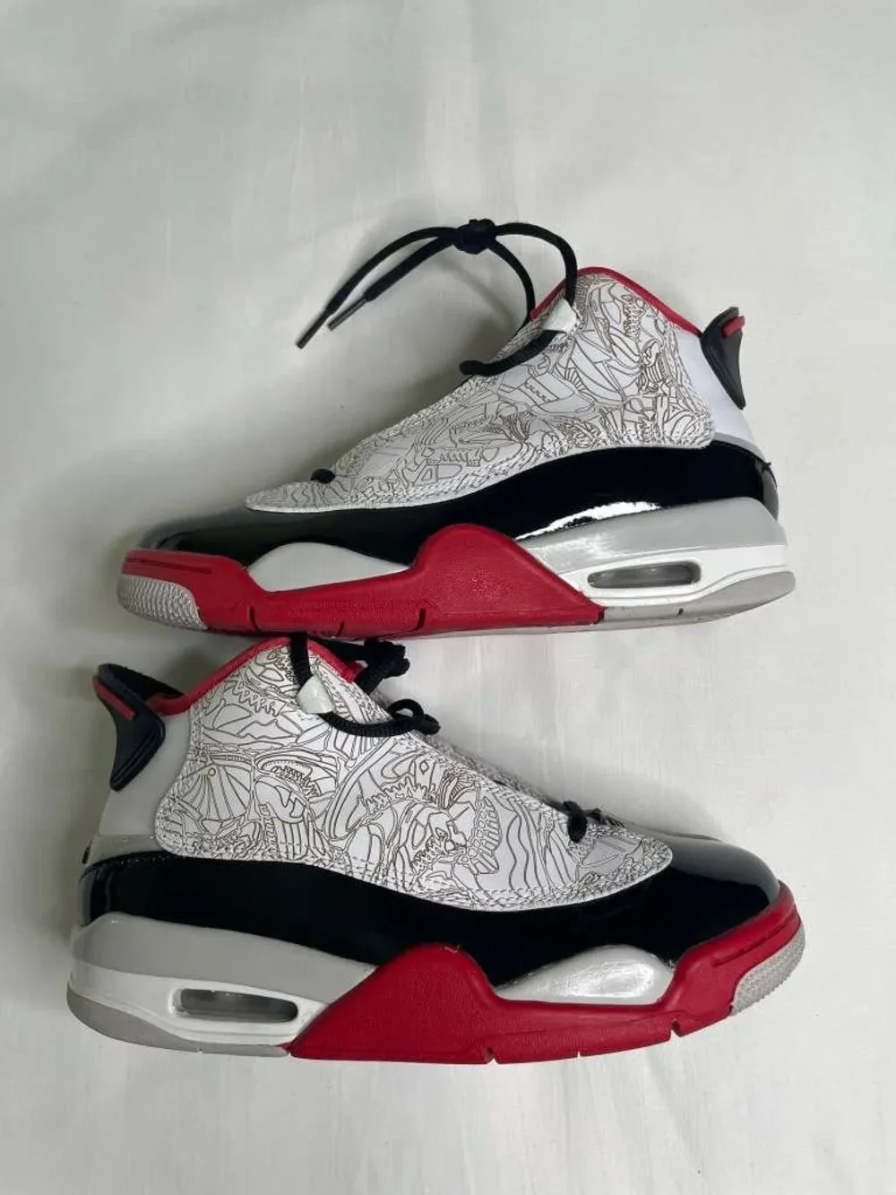 Jordan Dub Zero GS White True Red Black Size 5Y Youth Sneakers